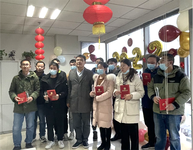 安美醫藥召開(kāi)2021年度年終總結表彰大會(huì )